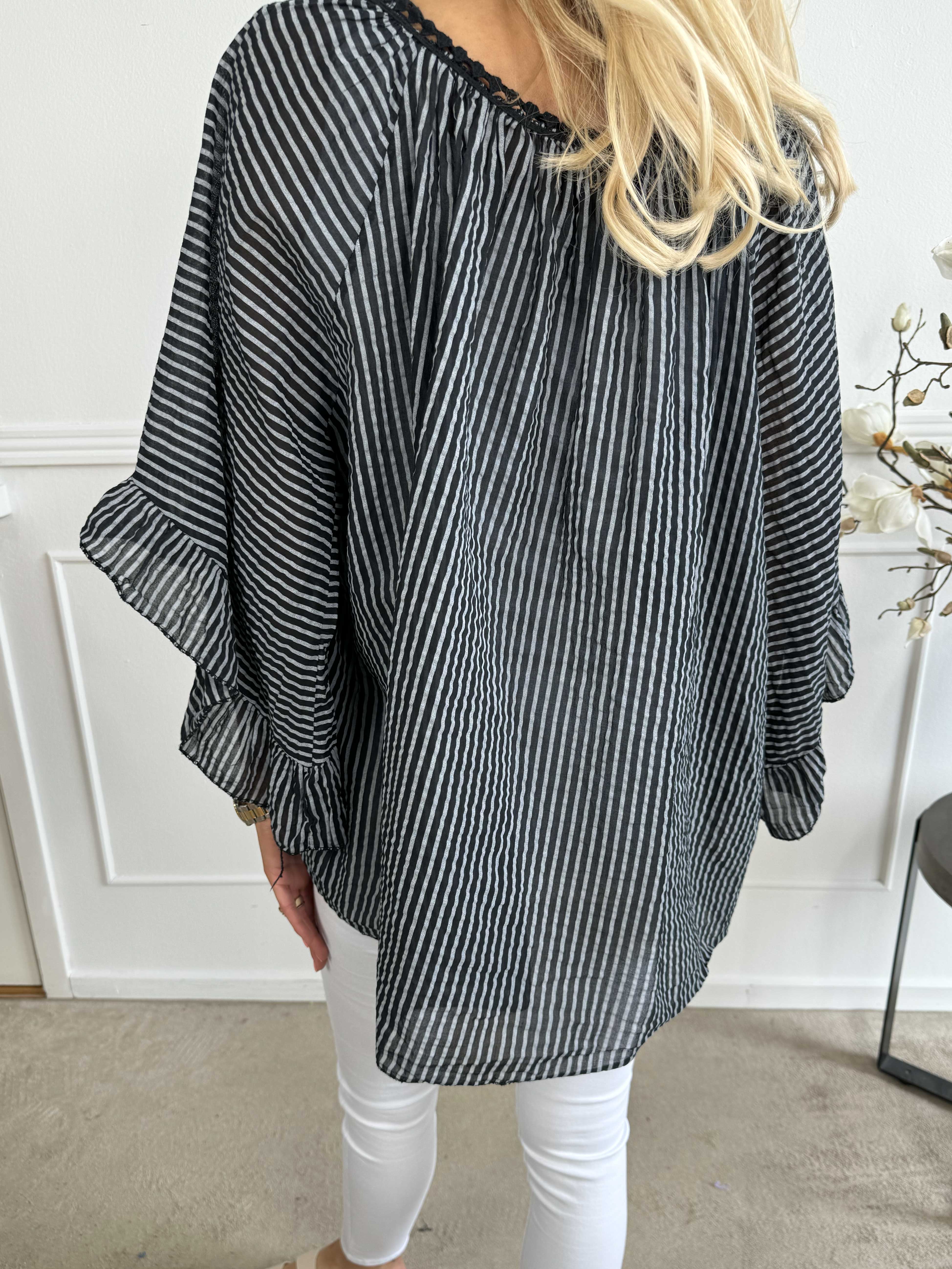 Marija - Sød stribet tunika med smukke ærmer